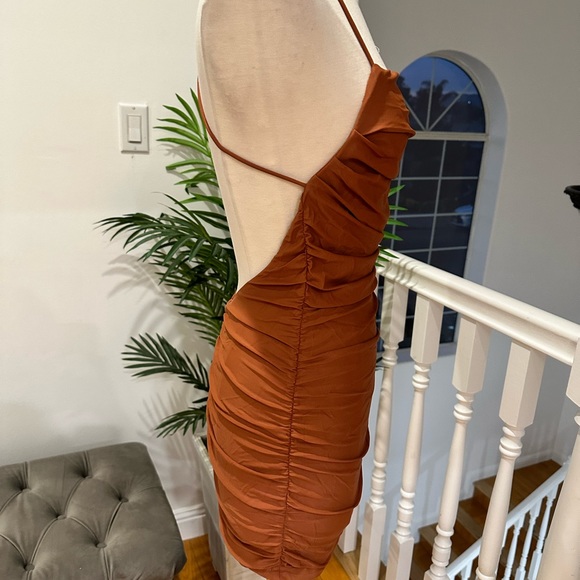 Superdown Sonora Cross Back Dress in Mocha Size: Small - Picture 4 of 5
